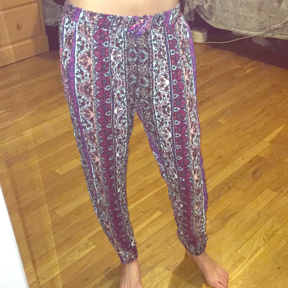 Comfy flowy patterned pants
